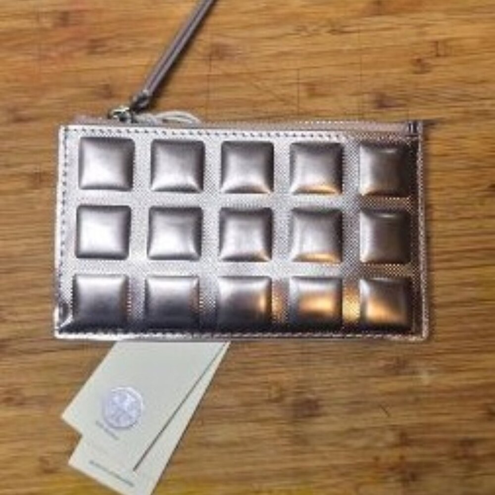 Tory Burch $198 Sparkle Pink Fleming Metallic Square Quilt Zip Card Case NWT! - Picture 5 of 5